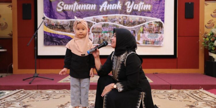 Hadiri Buka Puasa Bersama Anak Yatim, Safriati Safrizal Tekankan Pentingnya Perhatian Kepada Anak
