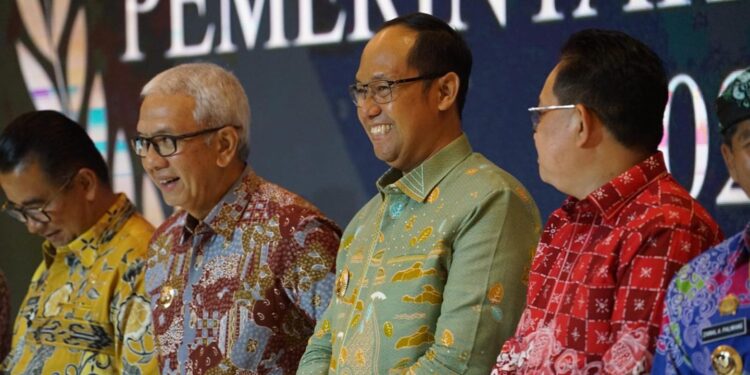 Pemprov Kep. Babel Raih Apresiasi Kinerja Pemerintah Daerah 2024 Terbaik Kategori Aspek Daya Saing Daerah dengan Tingkat Provinsi Fiskal Sedang