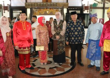 Lestarikan Tradisi, Gubernur Hidayat Arsani Hadiri Halalbihalal dan Festival Bedulang IKMB