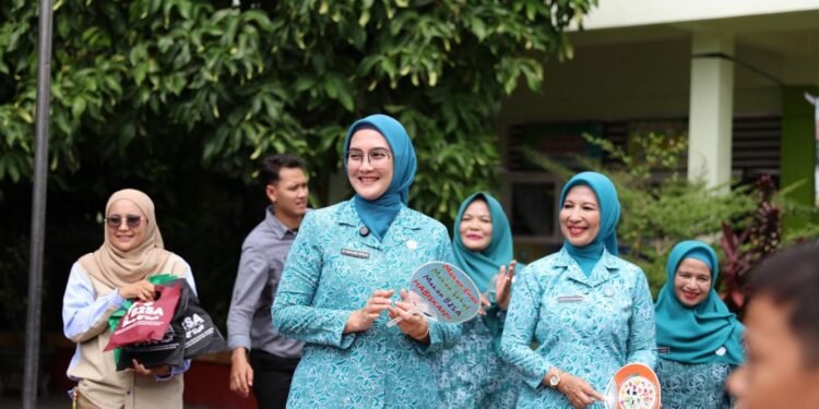 Kenali Makanan Lokal Bergizi, Siswa MIN 2 Pangkalpinang Tuai Apresiasi Noni Hidayat